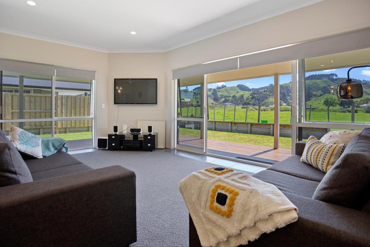 Sky Blue Retreat - Waihi Beach Holiday Home Eksteriør bilde