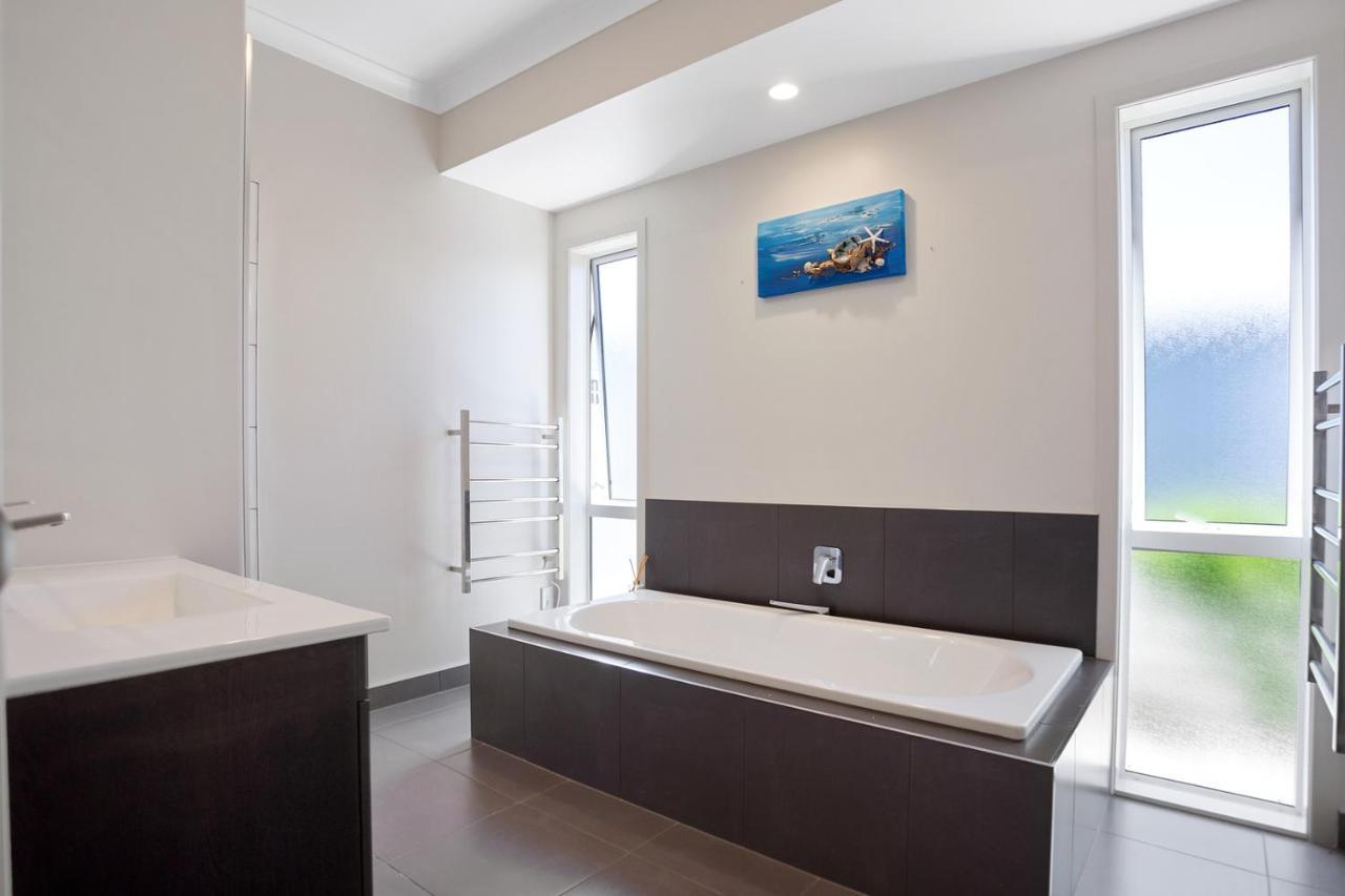 Sky Blue Retreat - Waihi Beach Holiday Home Eksteriør bilde